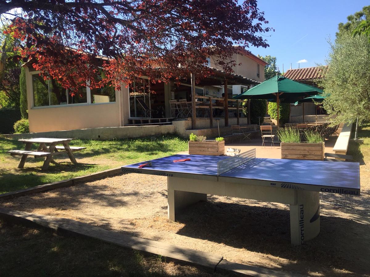 Camping Forcalquier Les Routes De Provence Hotel Exterior photo