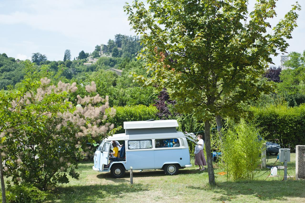 Camping Forcalquier Les Routes De Provence Hotel Exterior photo