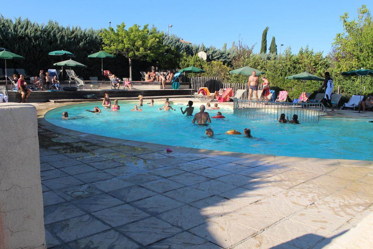 Camping Forcalquier Les Routes De Provence Hotel Exterior photo